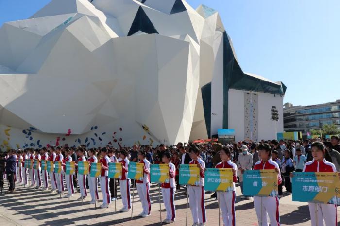 2025中国攀岩联赛揭幕战落