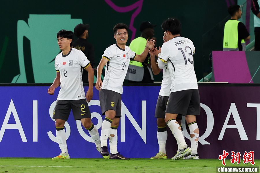 U23男足力克越南挺进决赛创队史最佳战绩