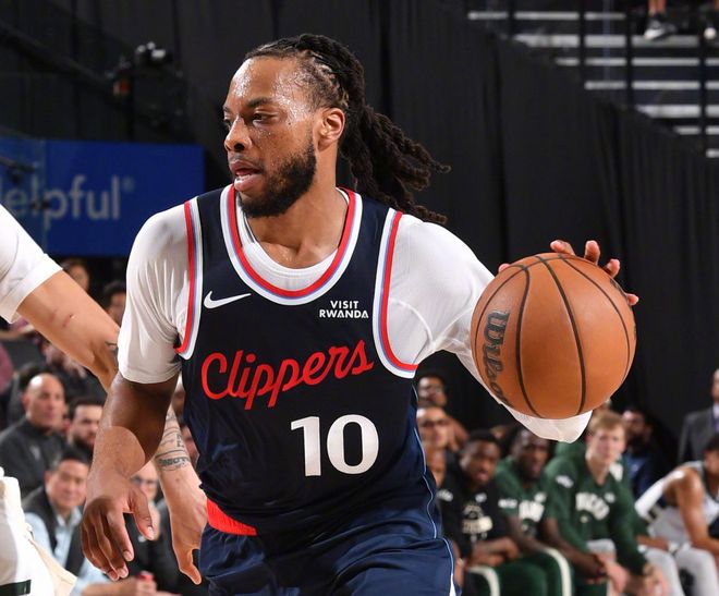 伦纳德爆发率队狂胜雄鹿 快船稳居西部第八