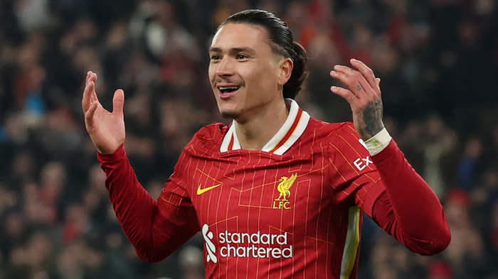 利物浦豪赌苏亚雷斯替代萨拉赫或重蹈努涅斯覆