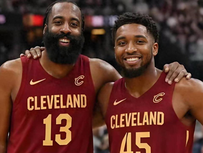 湖人VS骑士焦点战：詹姆斯+东契奇PK哈登+米切尔