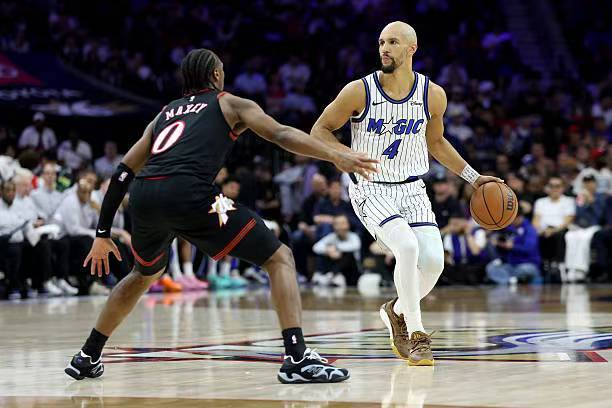 萨格斯低迷致魔术惨败 76人晋级季后赛迎战凯尔